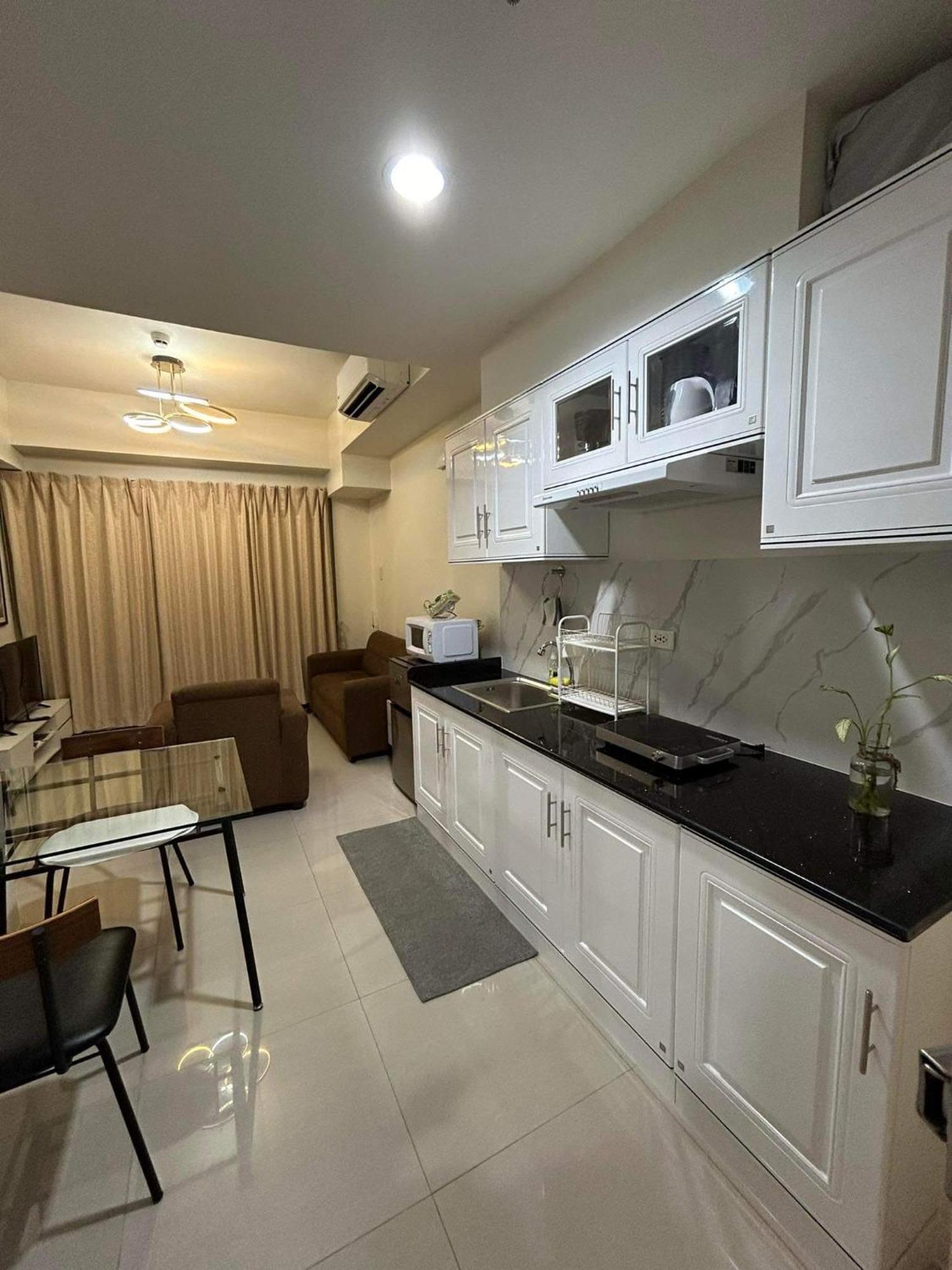 Inspiria Aparthotel Davao Exterior photo